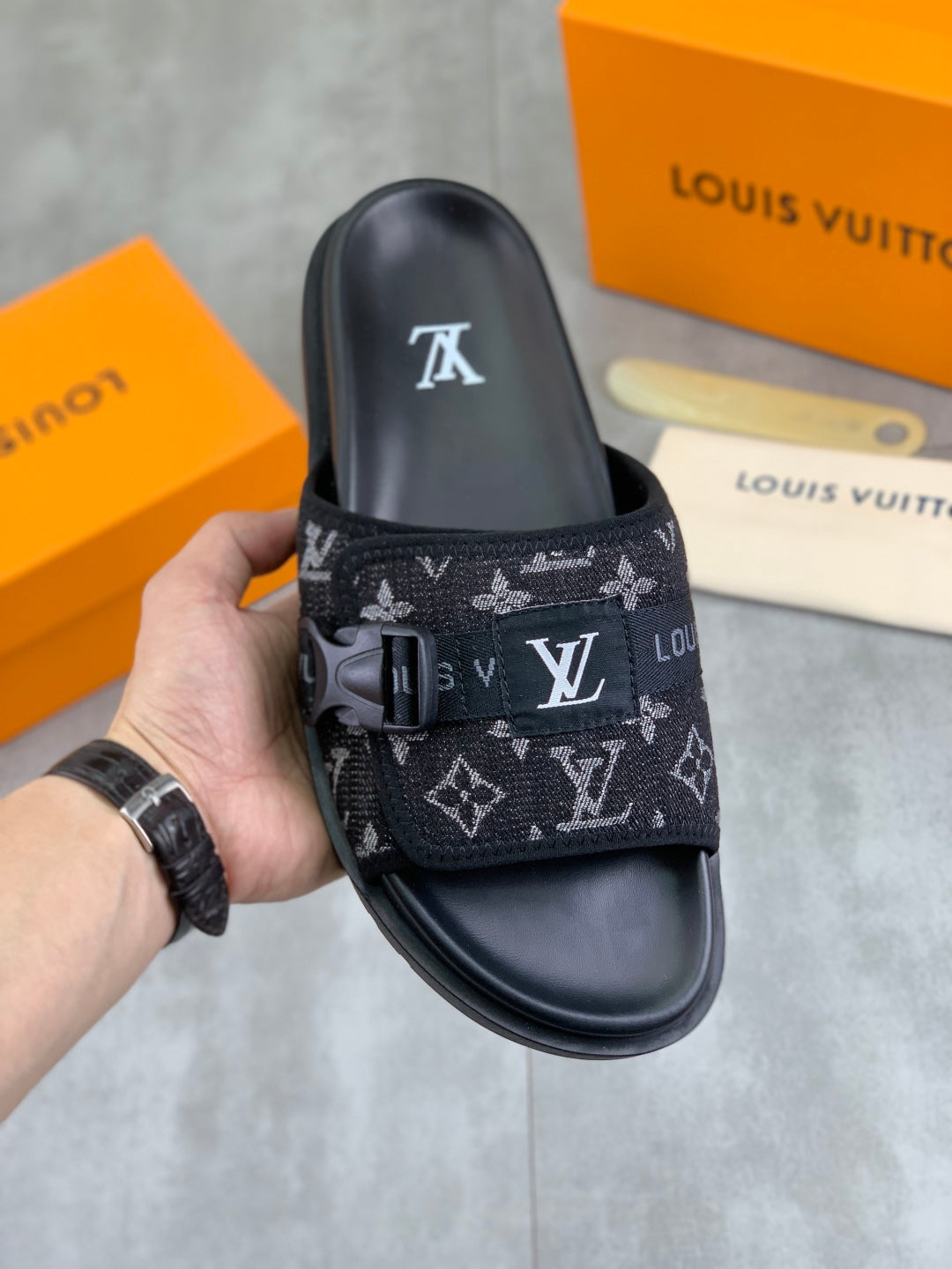 LuxluxHouse Best Quality Sandals Louis Vuitton