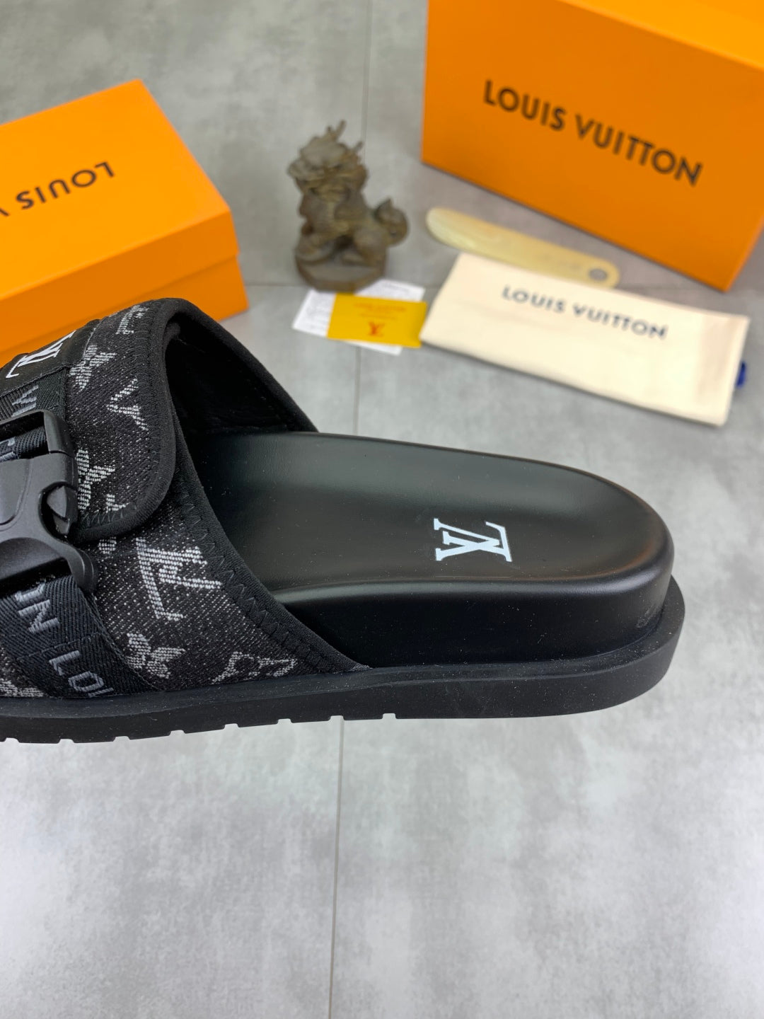 LuxluxHouse Best Quality Sandals Louis Vuitton