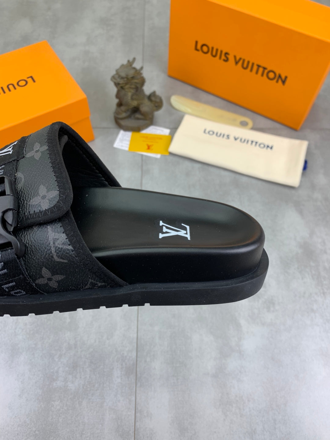 LuxluxHouse Best Quality Sandals Louis Vuitton