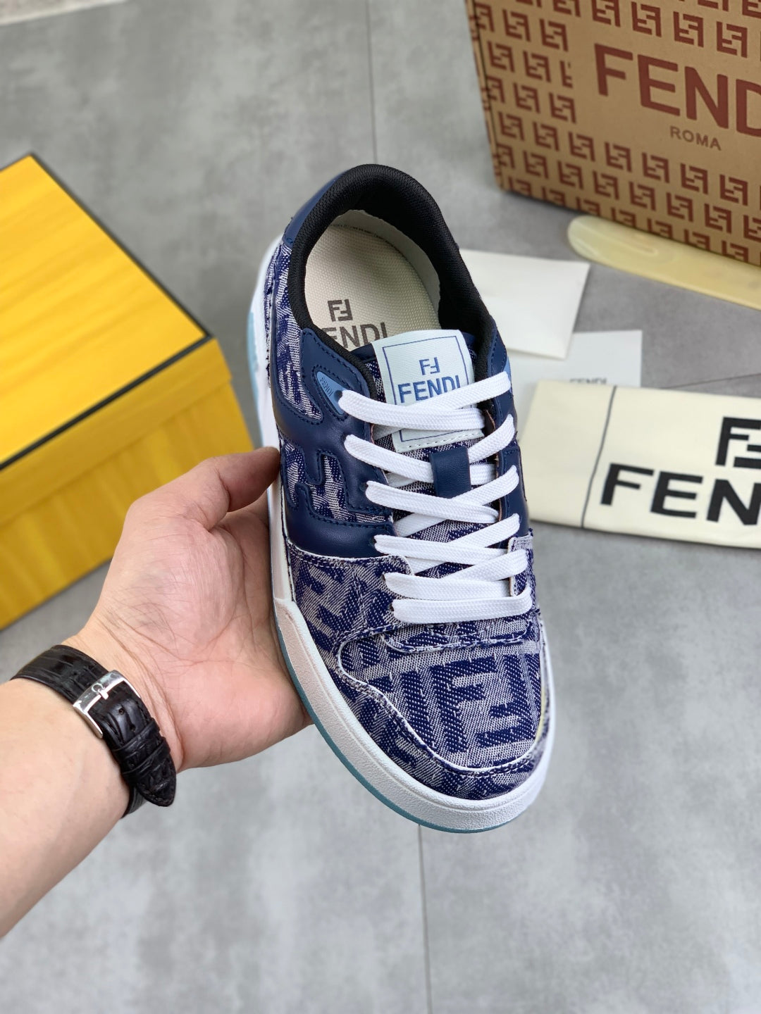 LuxluxHouse Best Quality Shoes Fendi