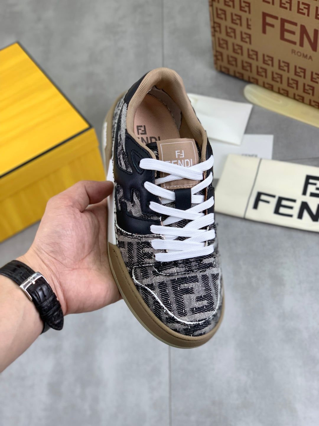 LuxluxHouse Best Quality Shoes Fendi