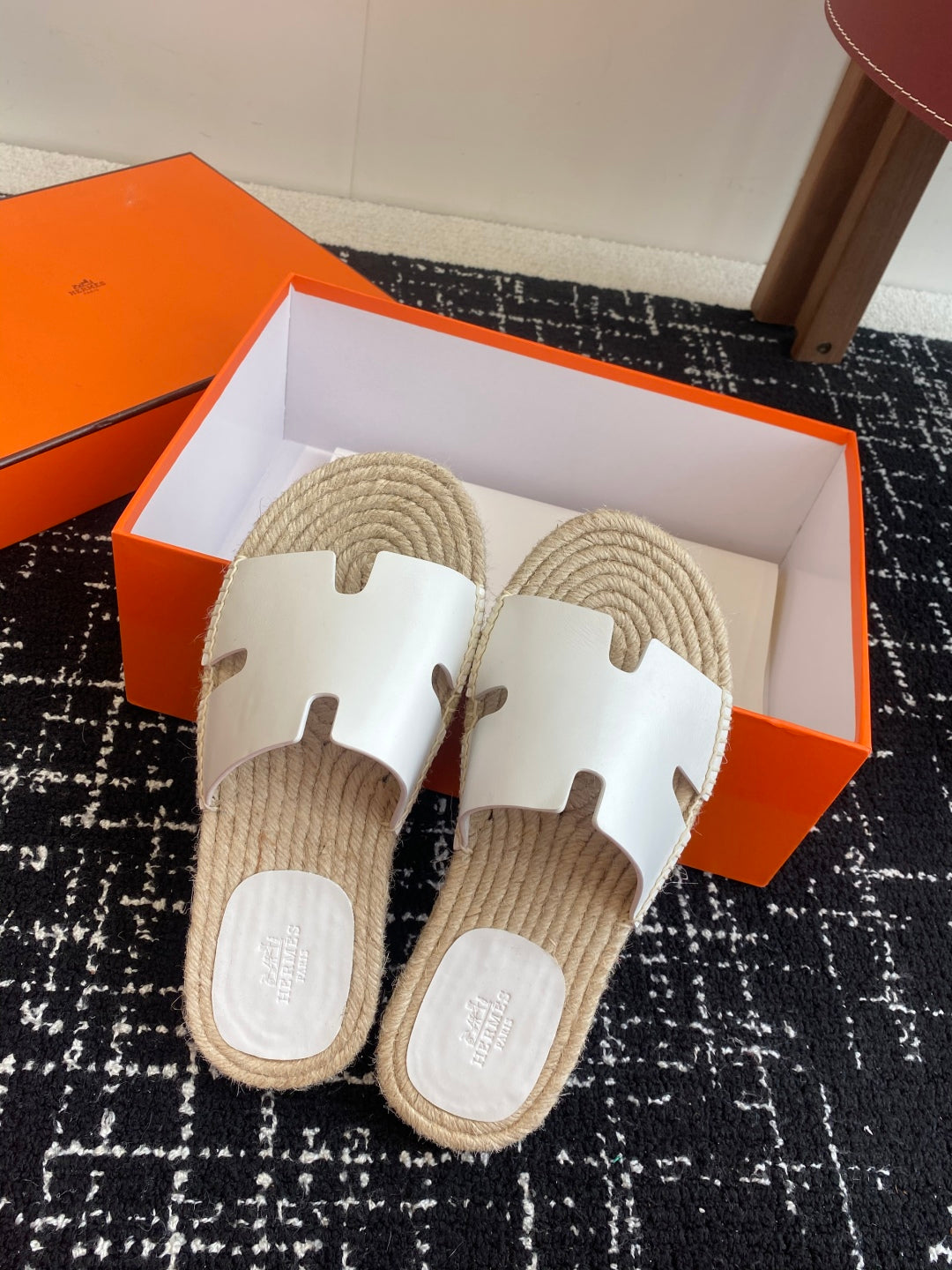 LuxluxHouse Best Quality Sandals Hermes