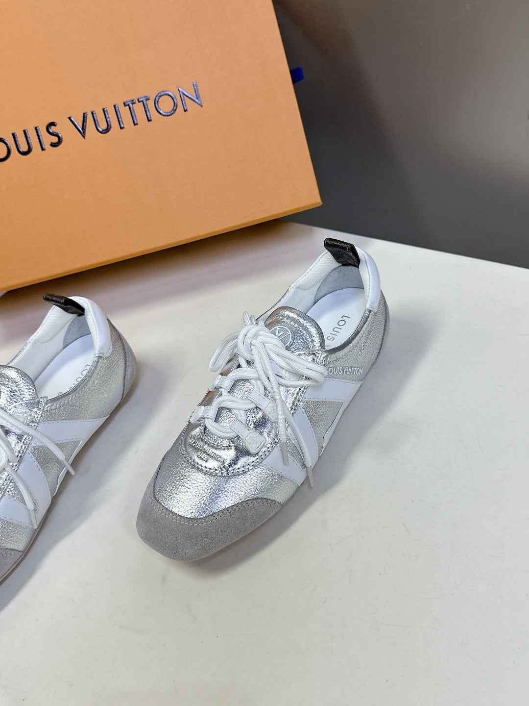 LuxluxHouse Best Quality Women Shoes Louis Vuitton