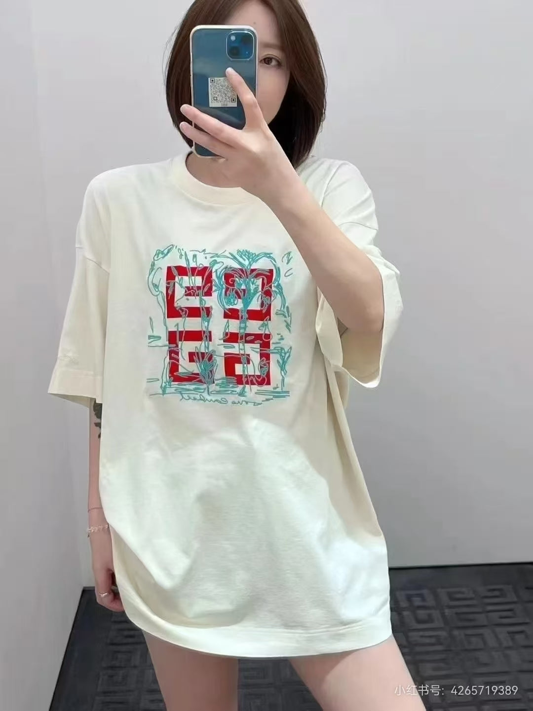 LuxluxHouse Best Quality Clothes Givenchy T-shirt