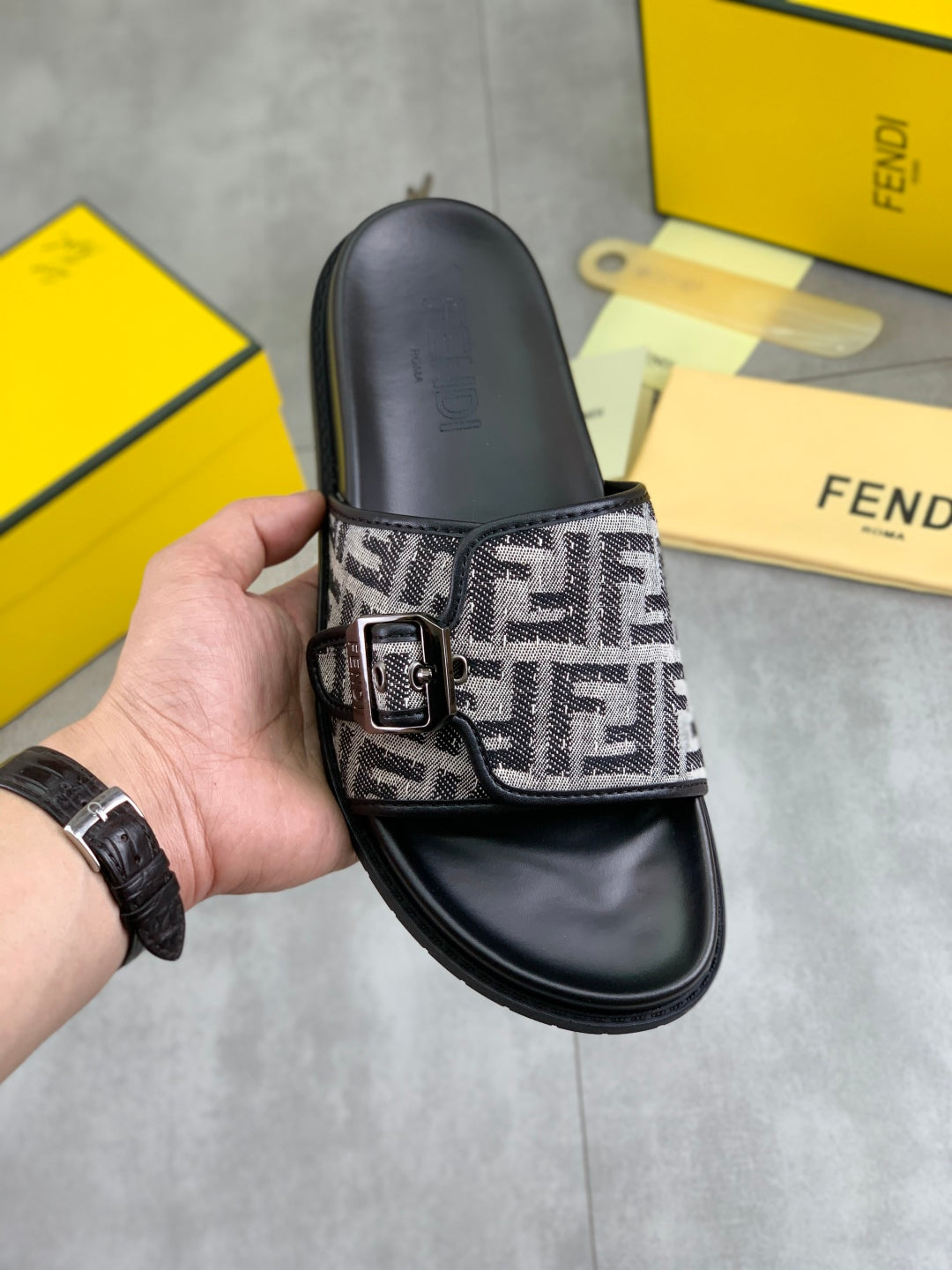 LuxluxHouse Best Quality Sandals Fendi
