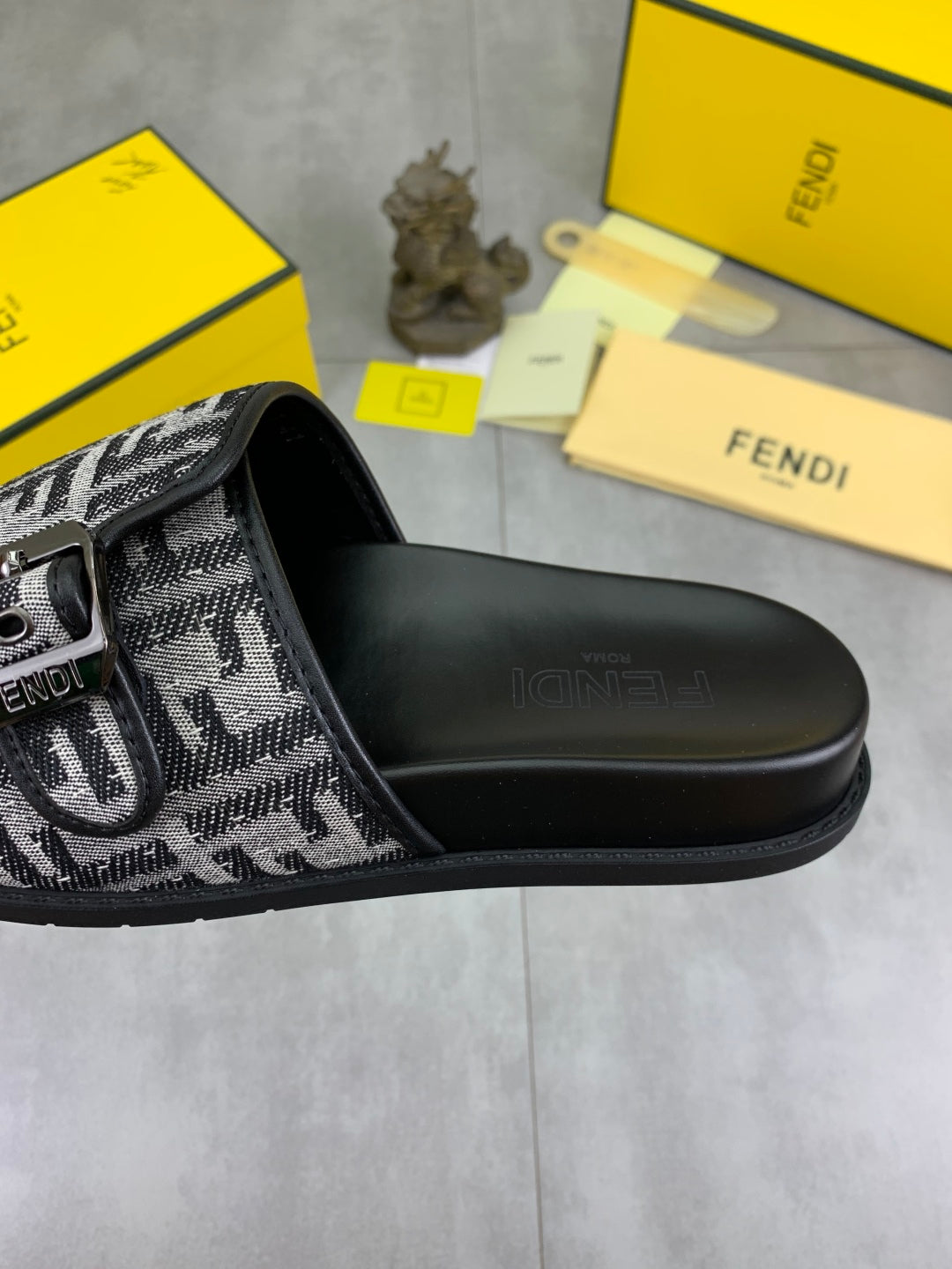 LuxluxHouse Best Quality Sandals Fendi