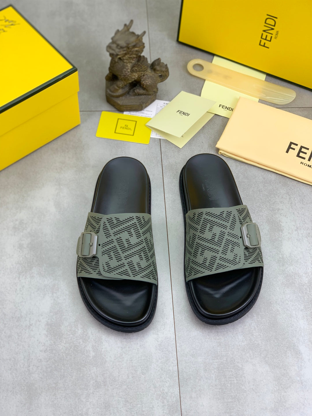 LuxluxHouse Best Quality Sandals Fendi