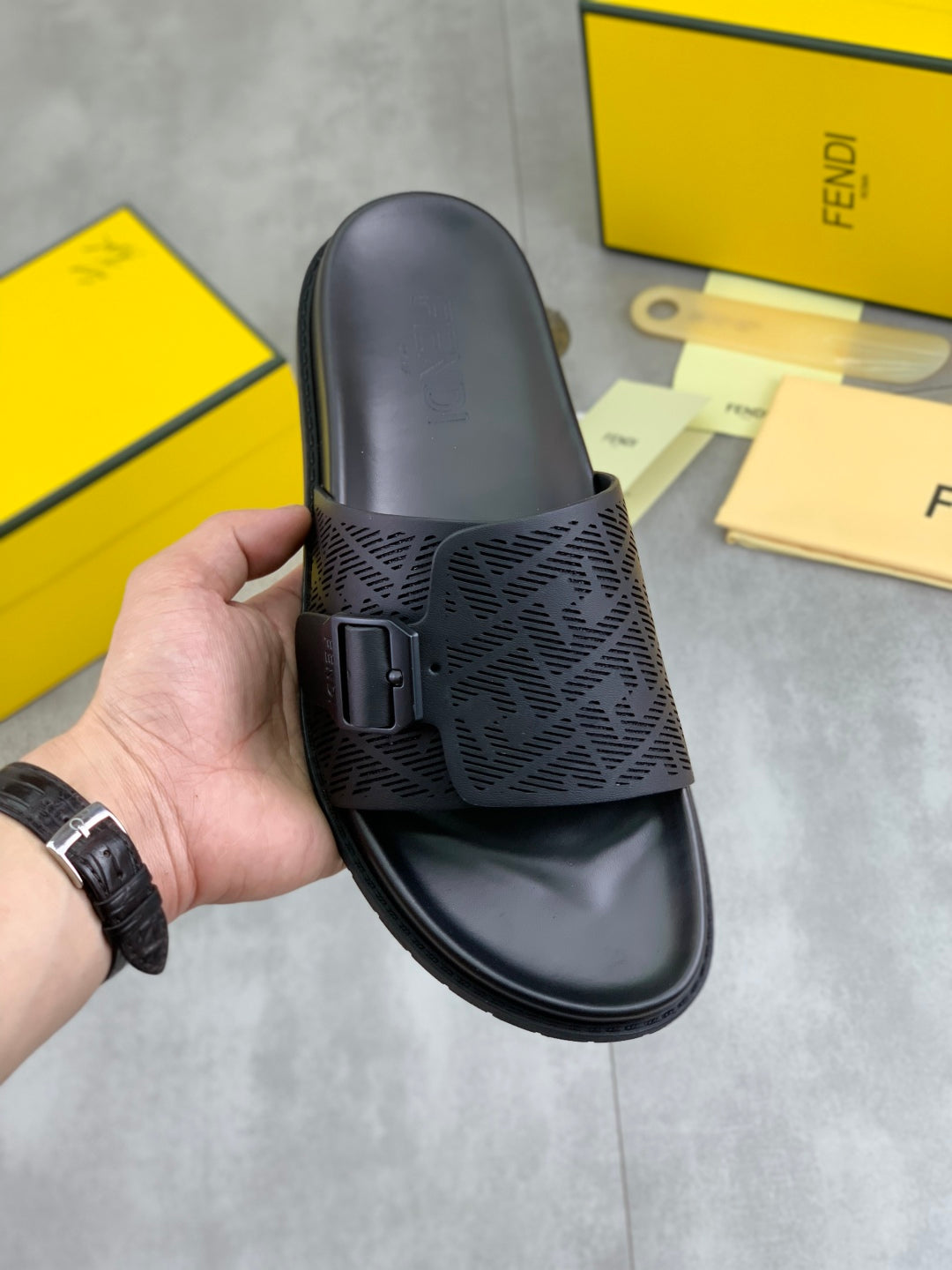 LuxluxHouse Best Quality Sandals Fendi