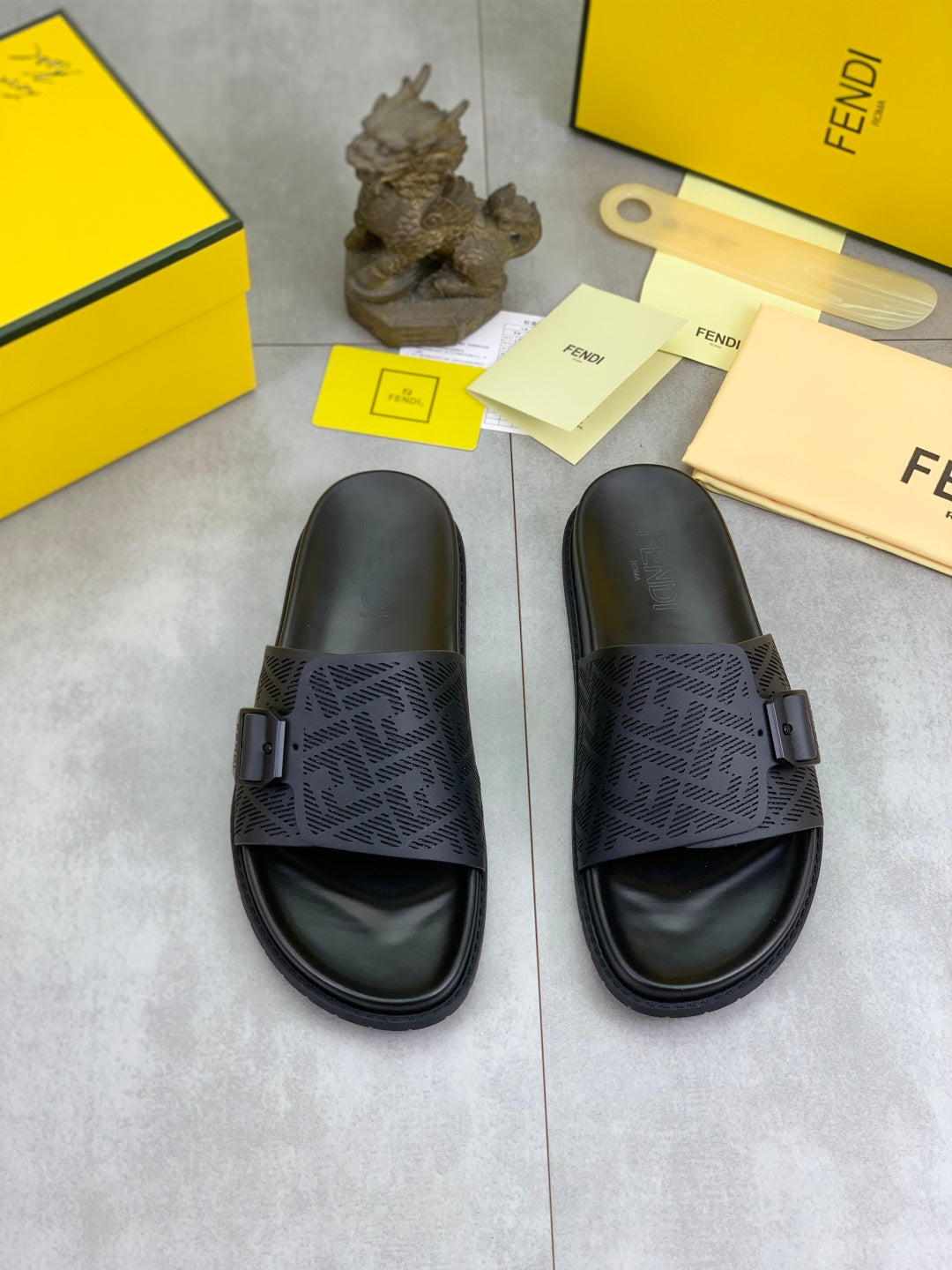 LuxluxHouse Best Quality Sandals Fendi