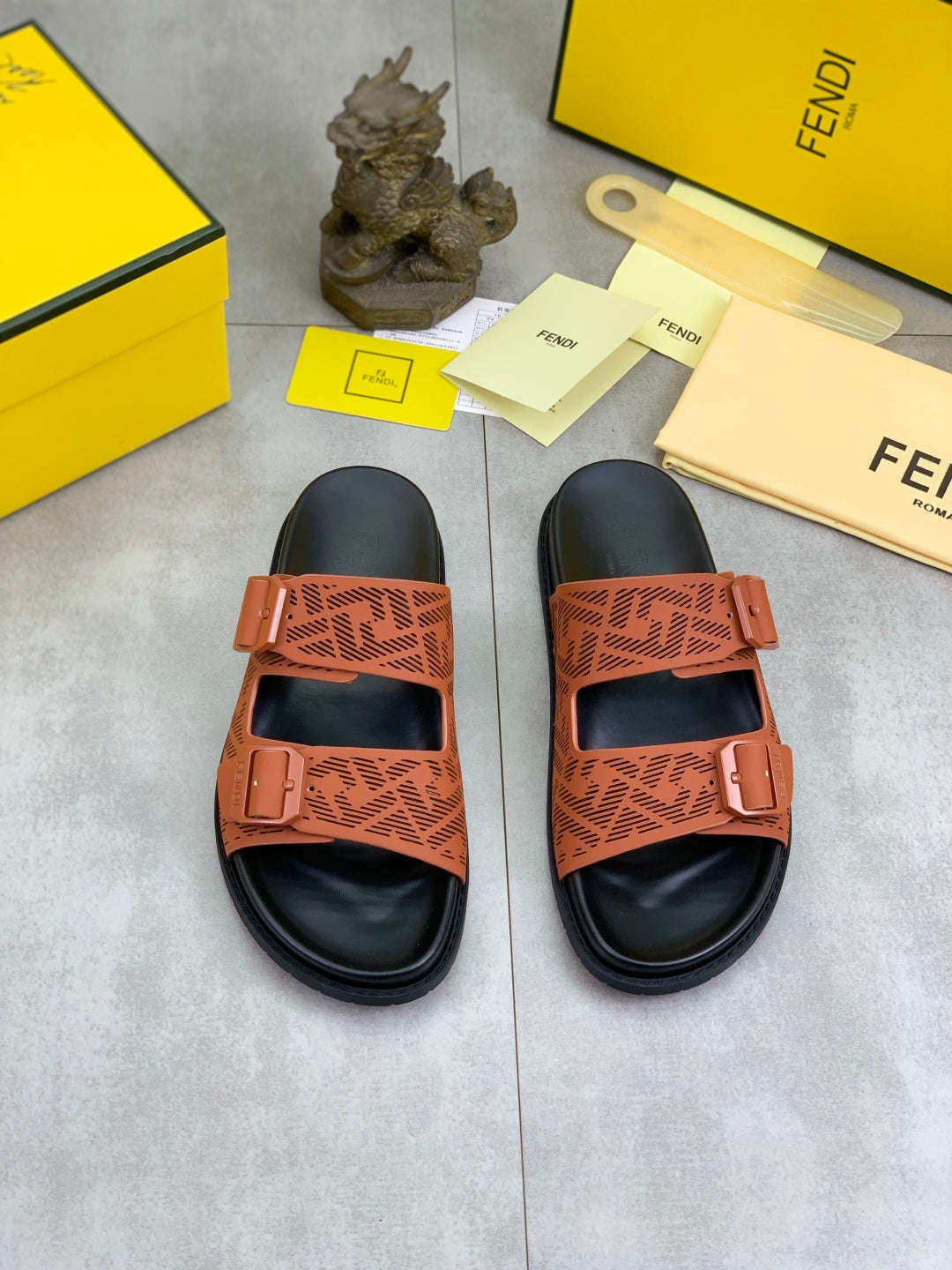 LuxluxHouse Best Quality Sandals Fendi