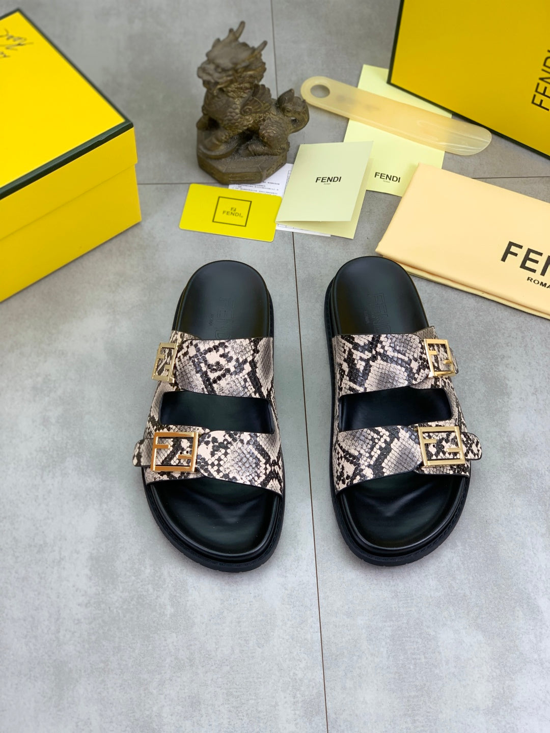LuxluxHouse Best Quality Sandals Fendi