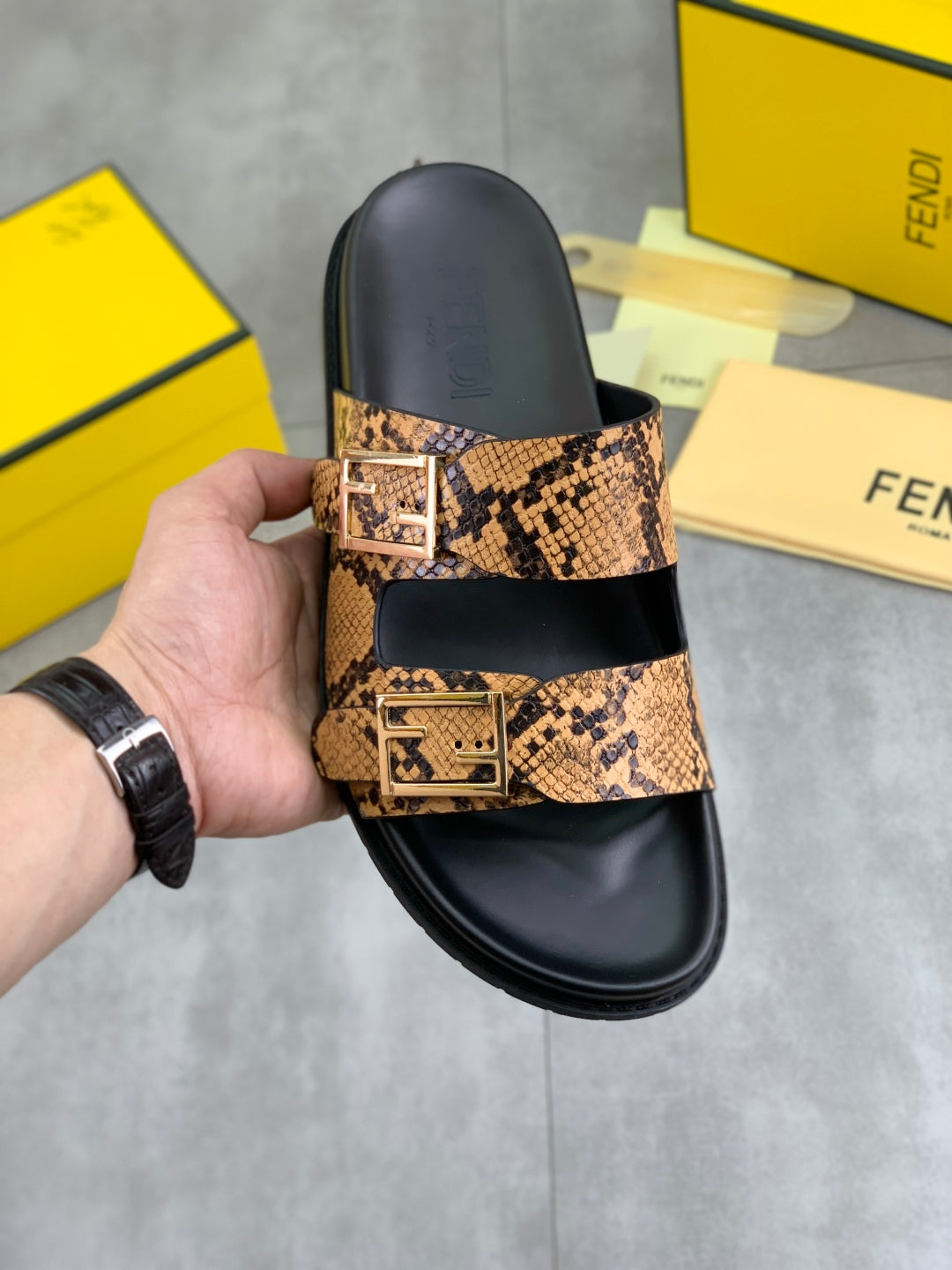 LuxluxHouse Best Quality Sandals Fendi