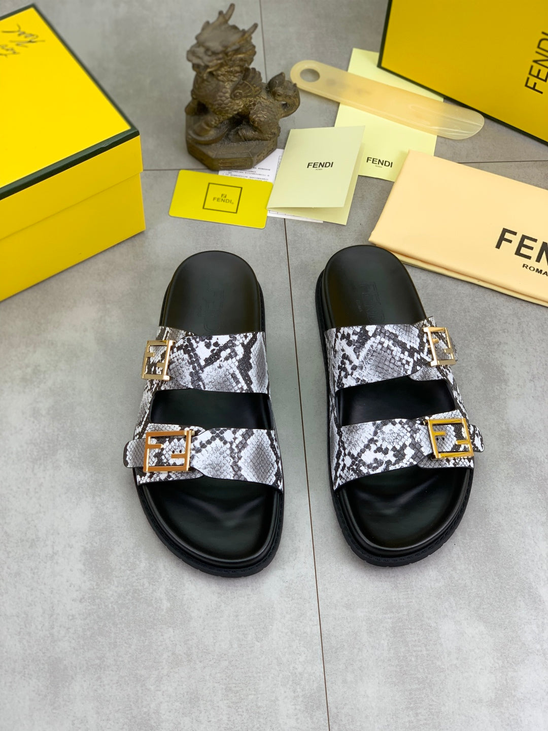 LuxluxHouse Best Quality Sandals Fendi