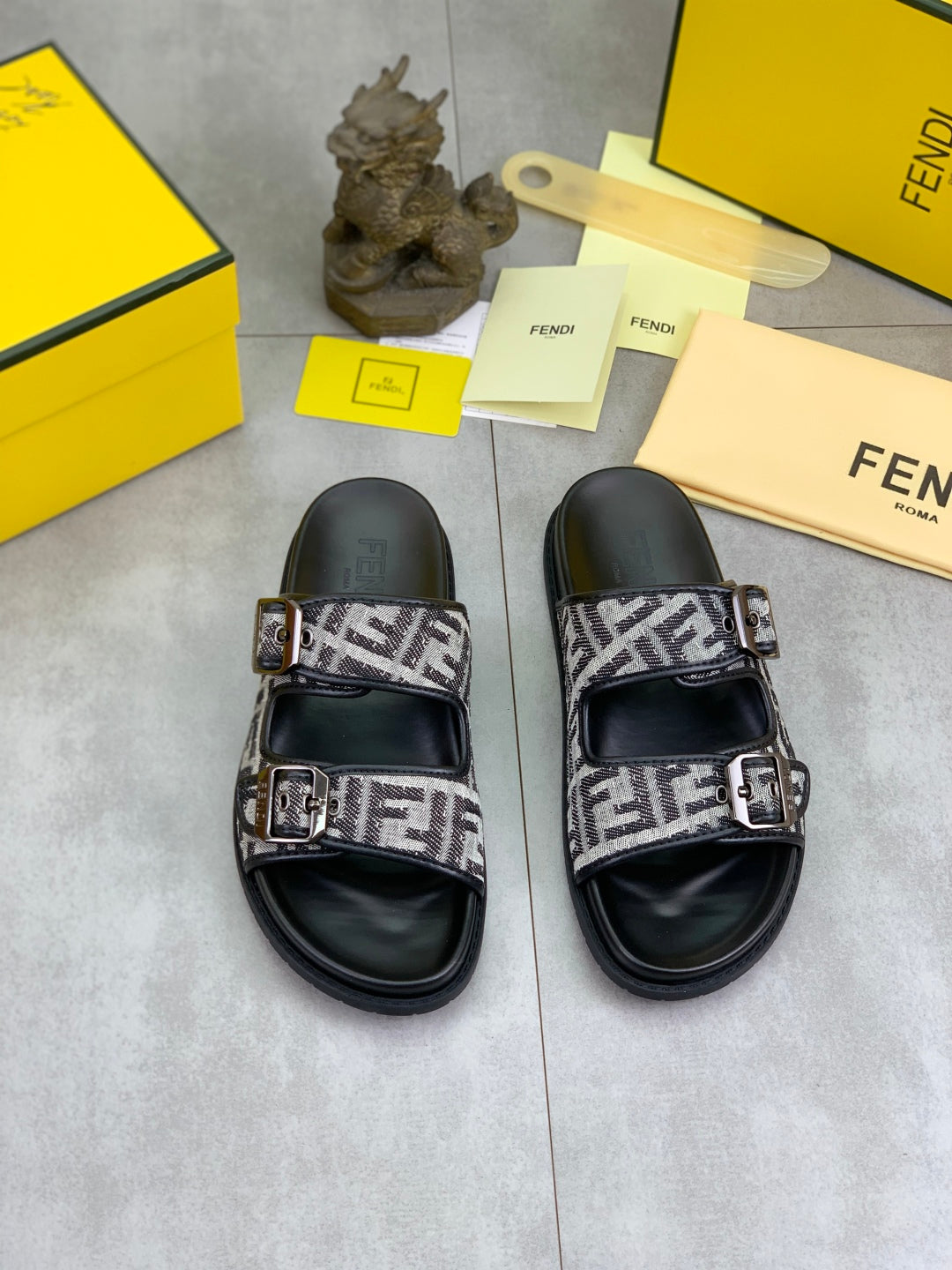 LuxluxHouse Best Quality Sandals Fendi