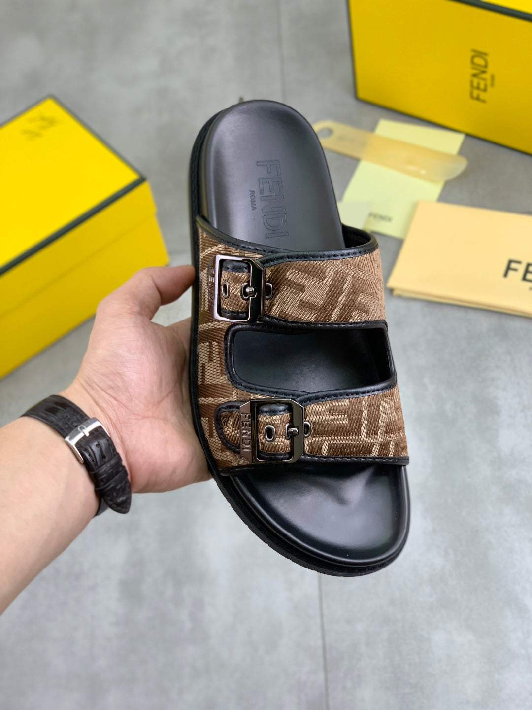 LuxluxHouse Best Quality Sandals Fendi