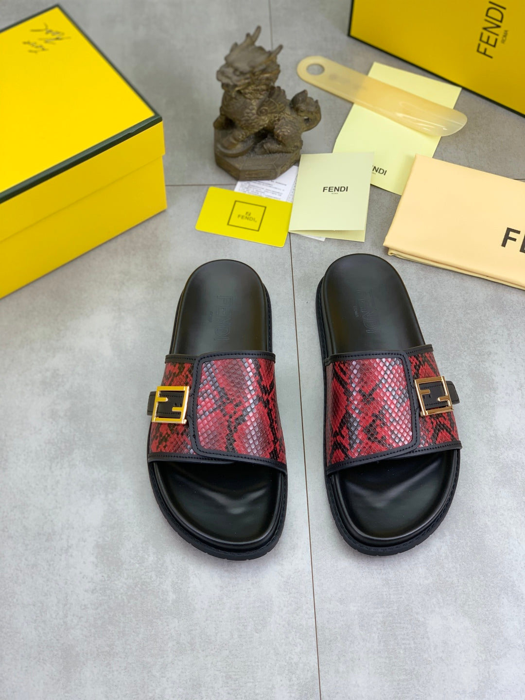 LuxluxHouse Best Quality Sandals Fendi