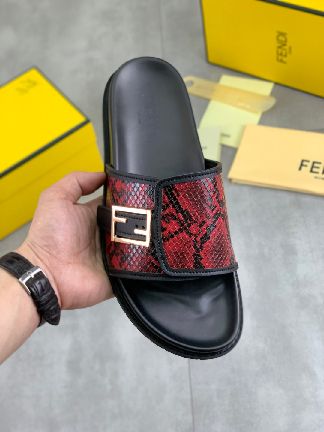 LuxluxHouse Best Quality Sandals Fendi