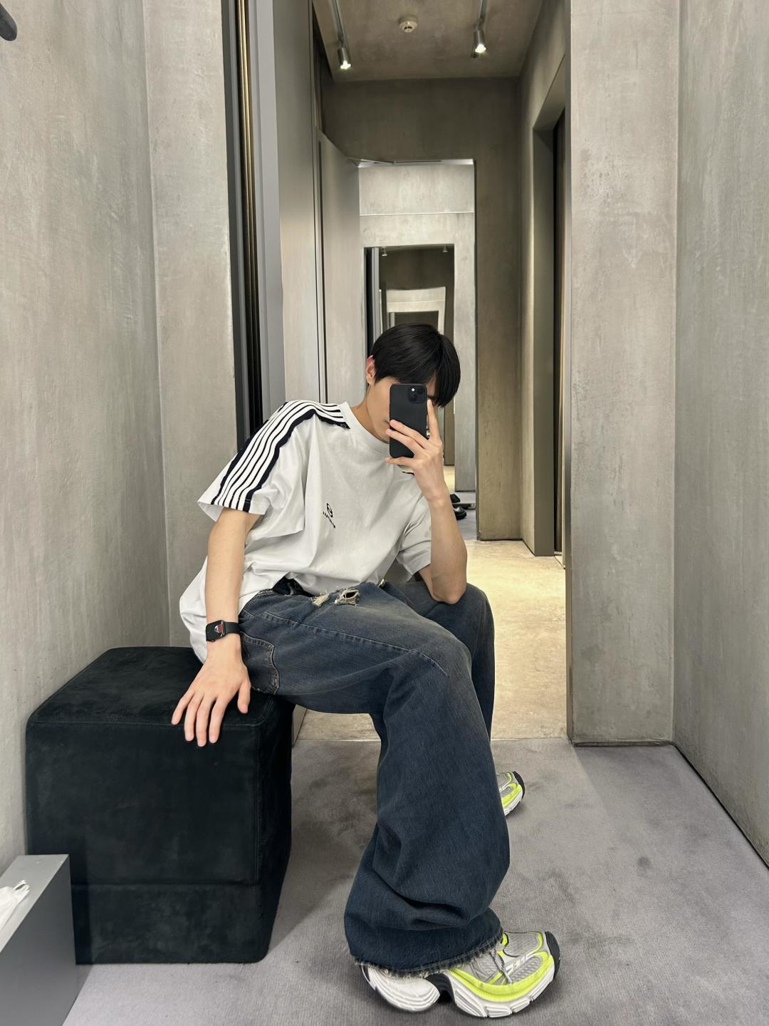 LuxluxHouse Best Quality Clothes Balenciaga T-shirt