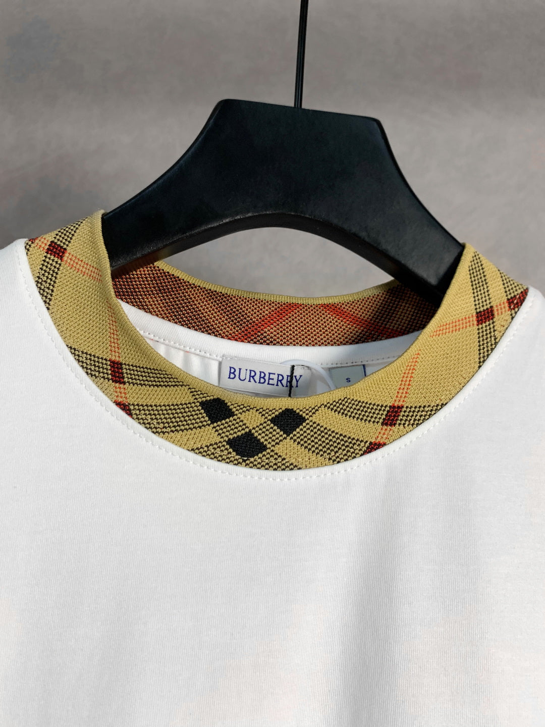 LuxluxHouse Best Quality Clothes Burberry T-shirt