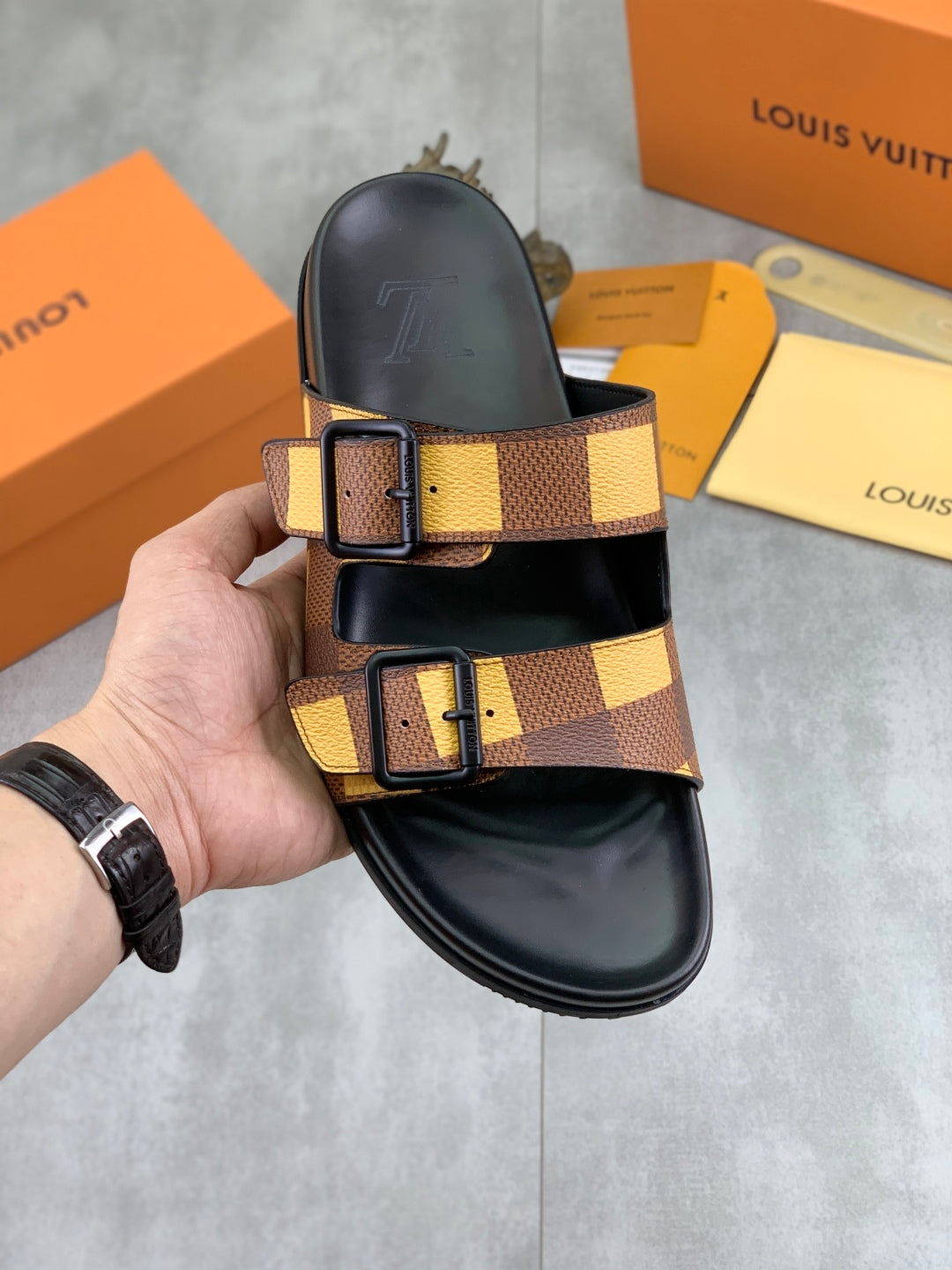 LuxluxHouse Best Quality Sandals Louis Vuitton