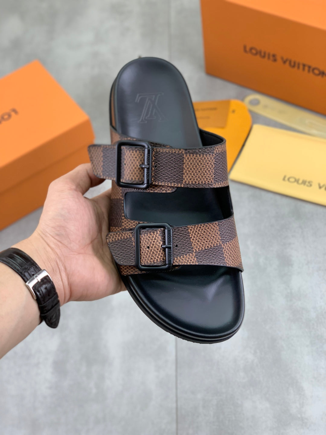LuxluxHouse Best Quality Sandals Louis Vuitton