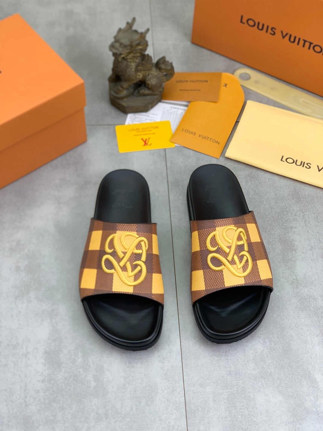 LuxluxHouse Best Quality Sandals Louis Vuitton