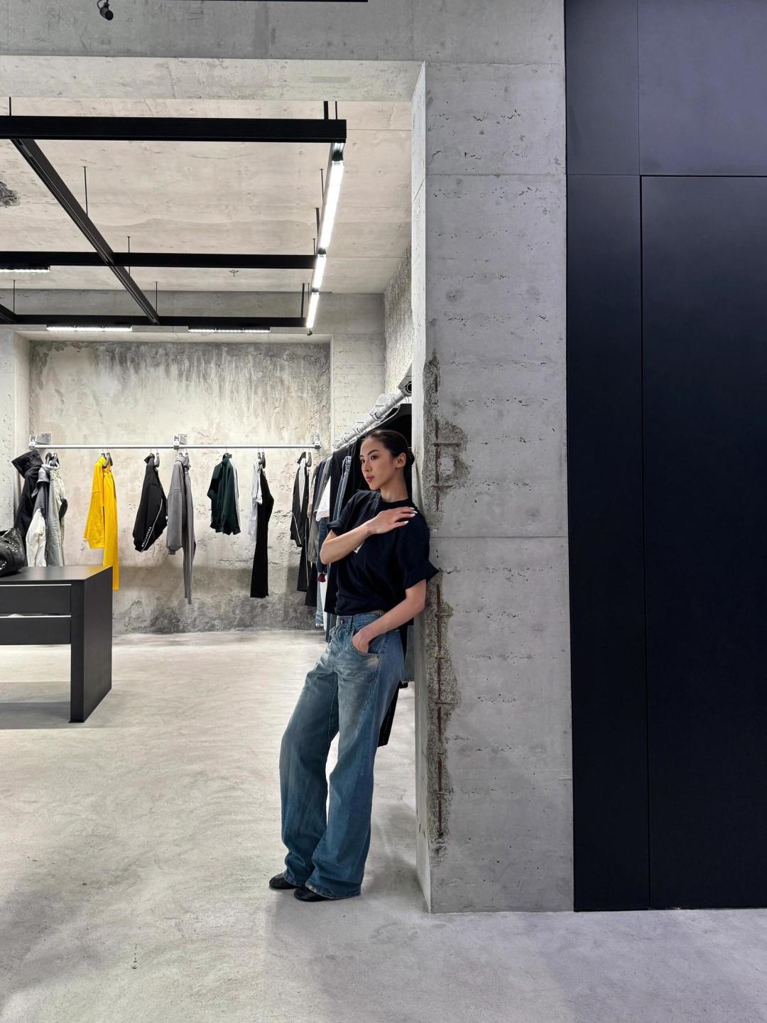 LuxluxHouse Best Quality Clothes Balenciaga T-shirt