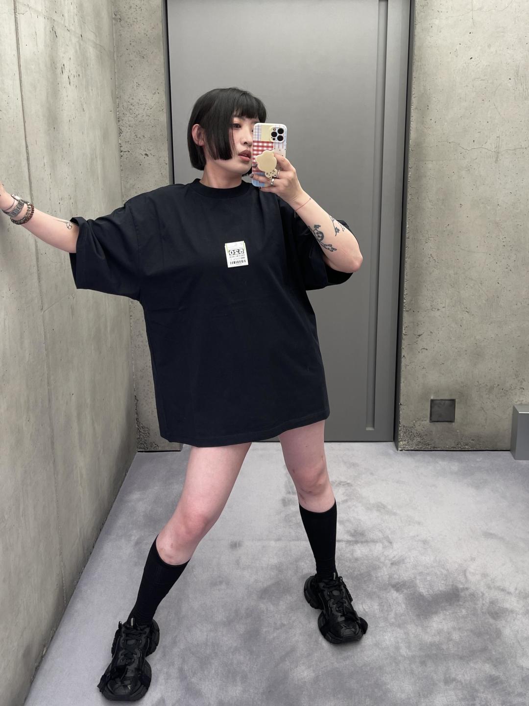 LuxluxHouse Best Quality Clothes Balenciaga T-shirt