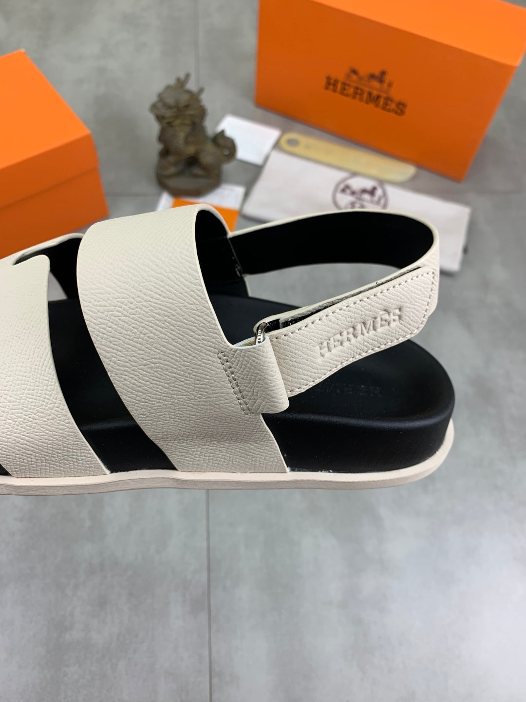 LuxluxHouse Best Quality Sandals Hermes