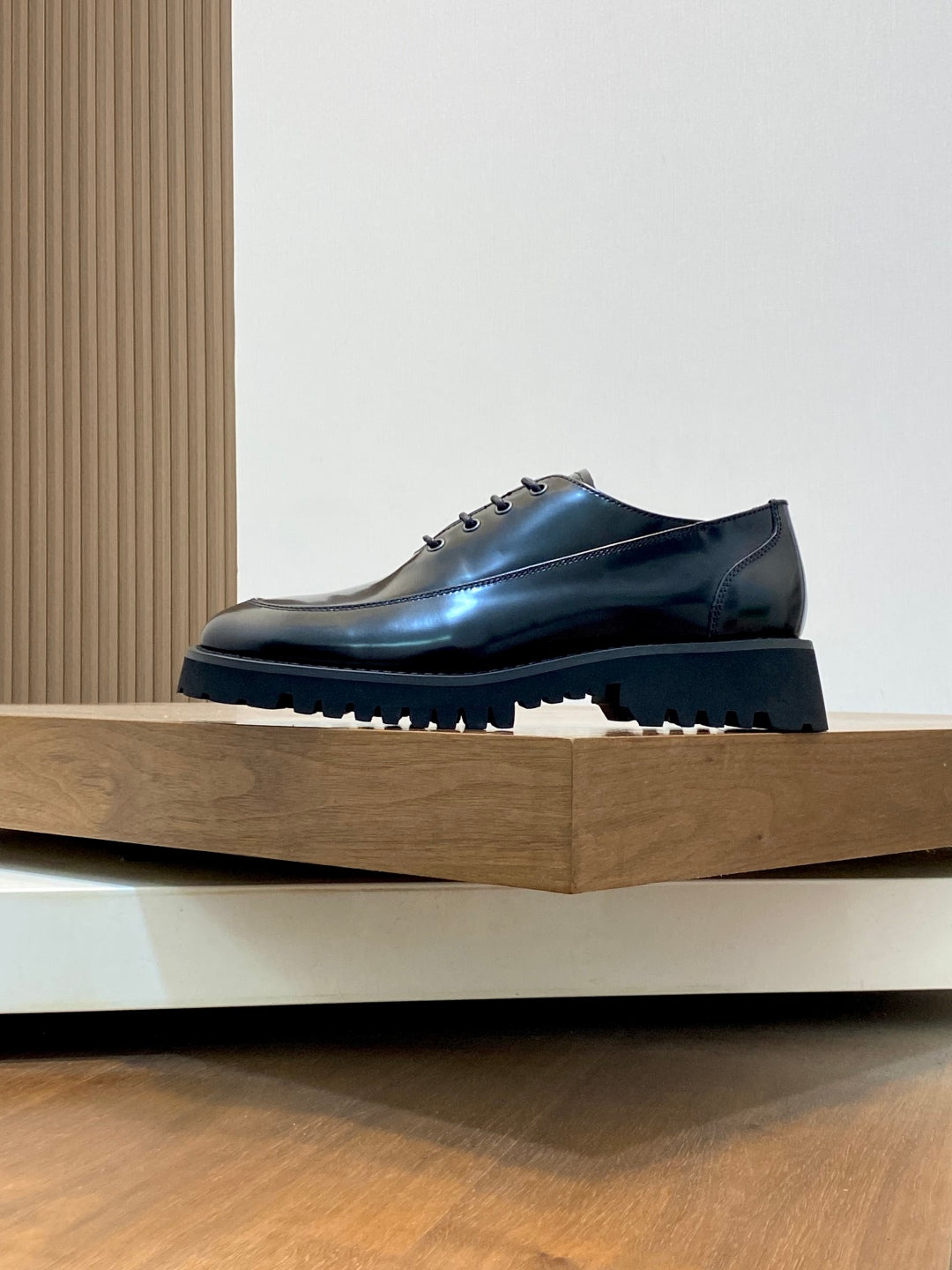 LuxluxHouse Best Quality Shoes Valentino