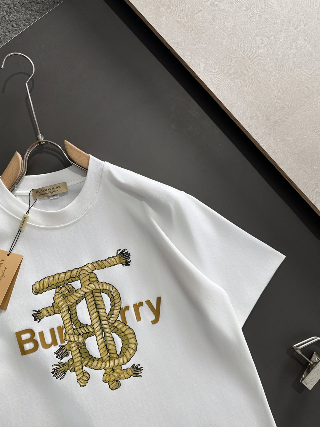 LuxluxHouse Best Quality Clothes Burberry T-shirt