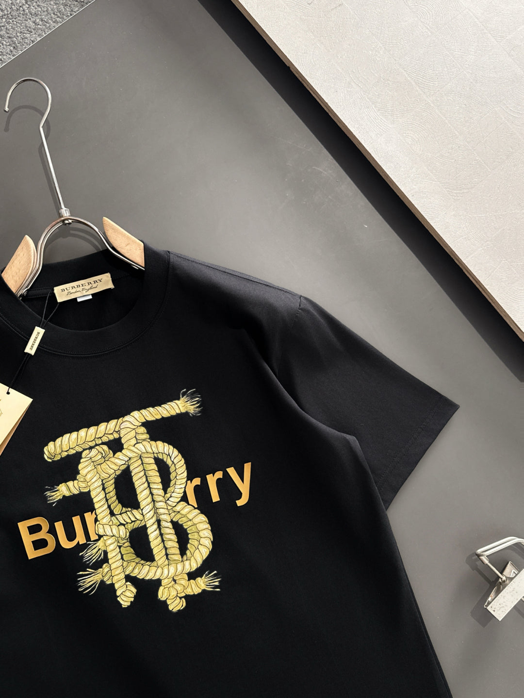 LuxluxHouse Best Quality Clothes Burberry T-shirt