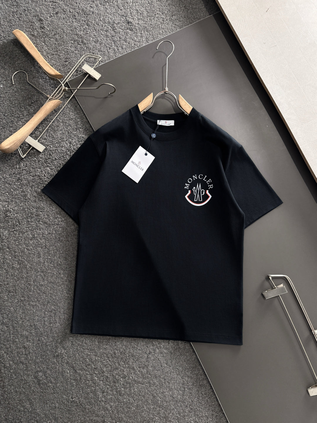LuxluxHouse Best Quality Clothes T-shirt Moncler