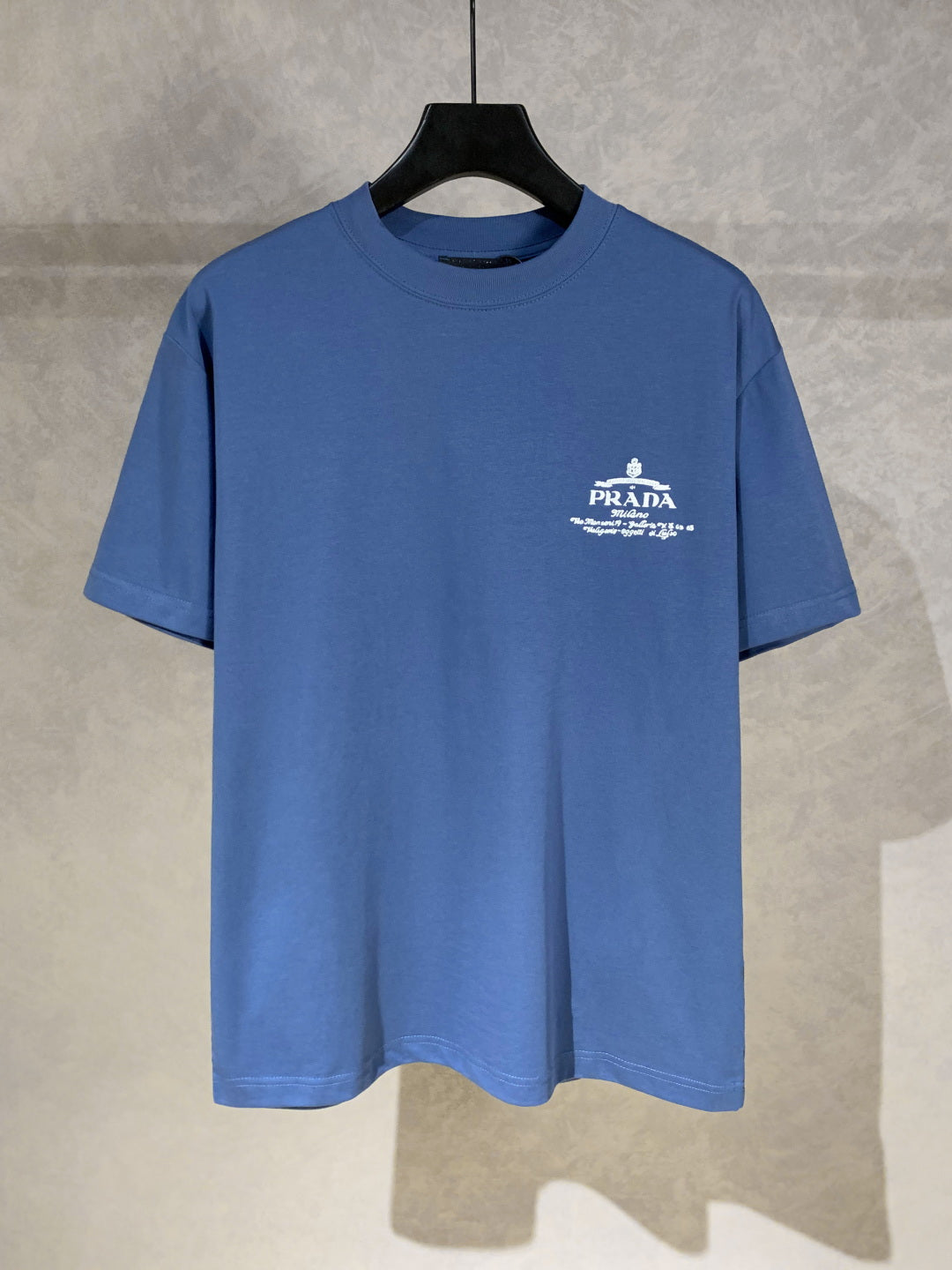 LuxluxHouse Best Quality Clothes T-shirt Prada