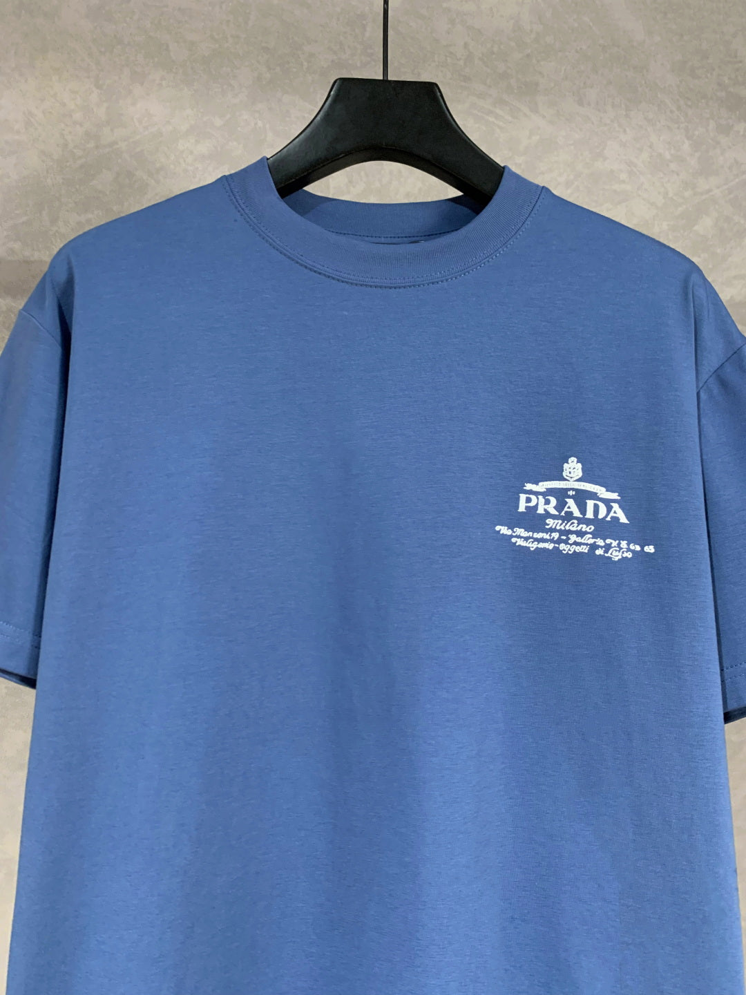 LuxluxHouse Best Quality Clothes T-shirt Prada