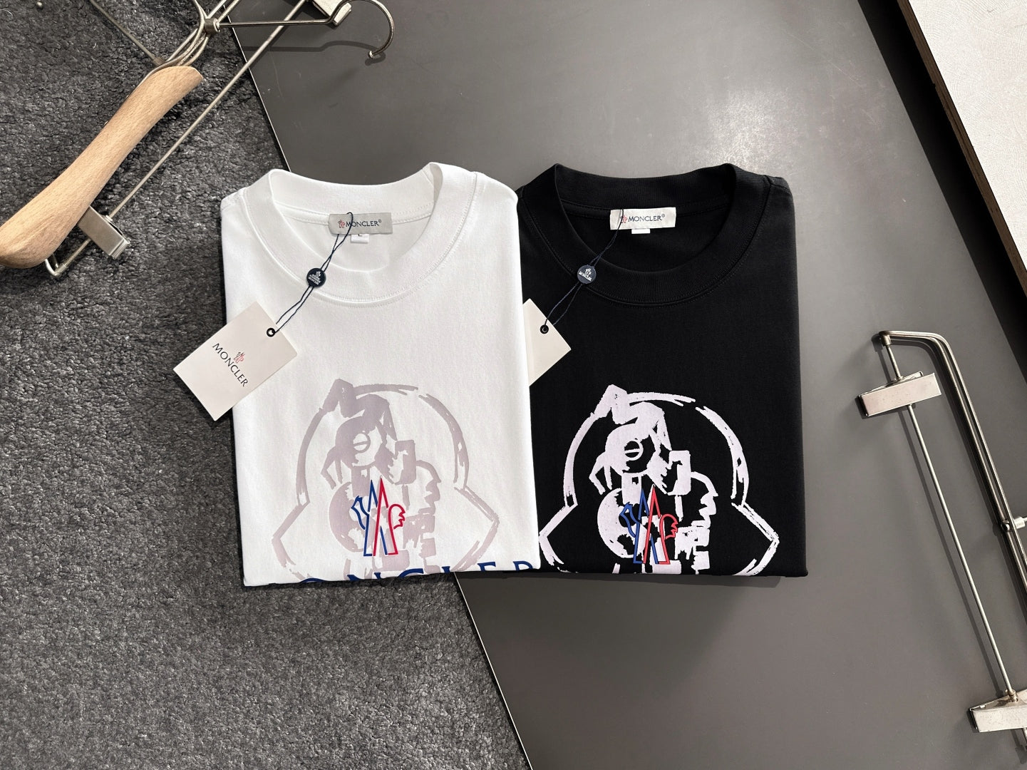 LuxluxHouse Best Quality Clothes T-shirt Moncler