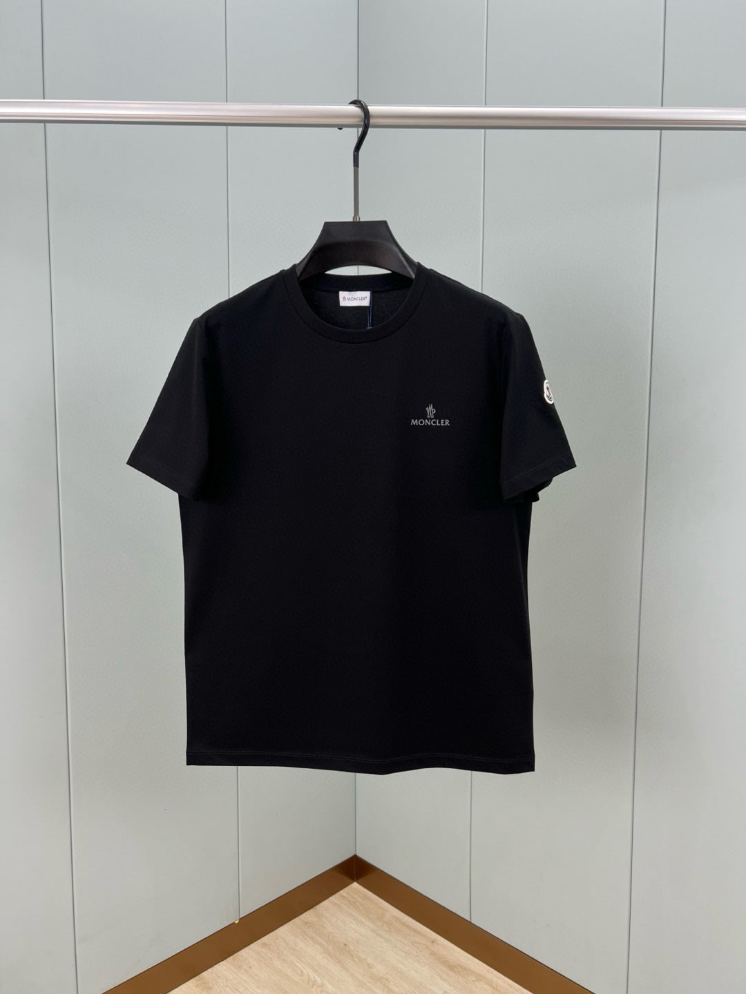 LuxluxHouse Best Quality Clothes T-shirt Moncler