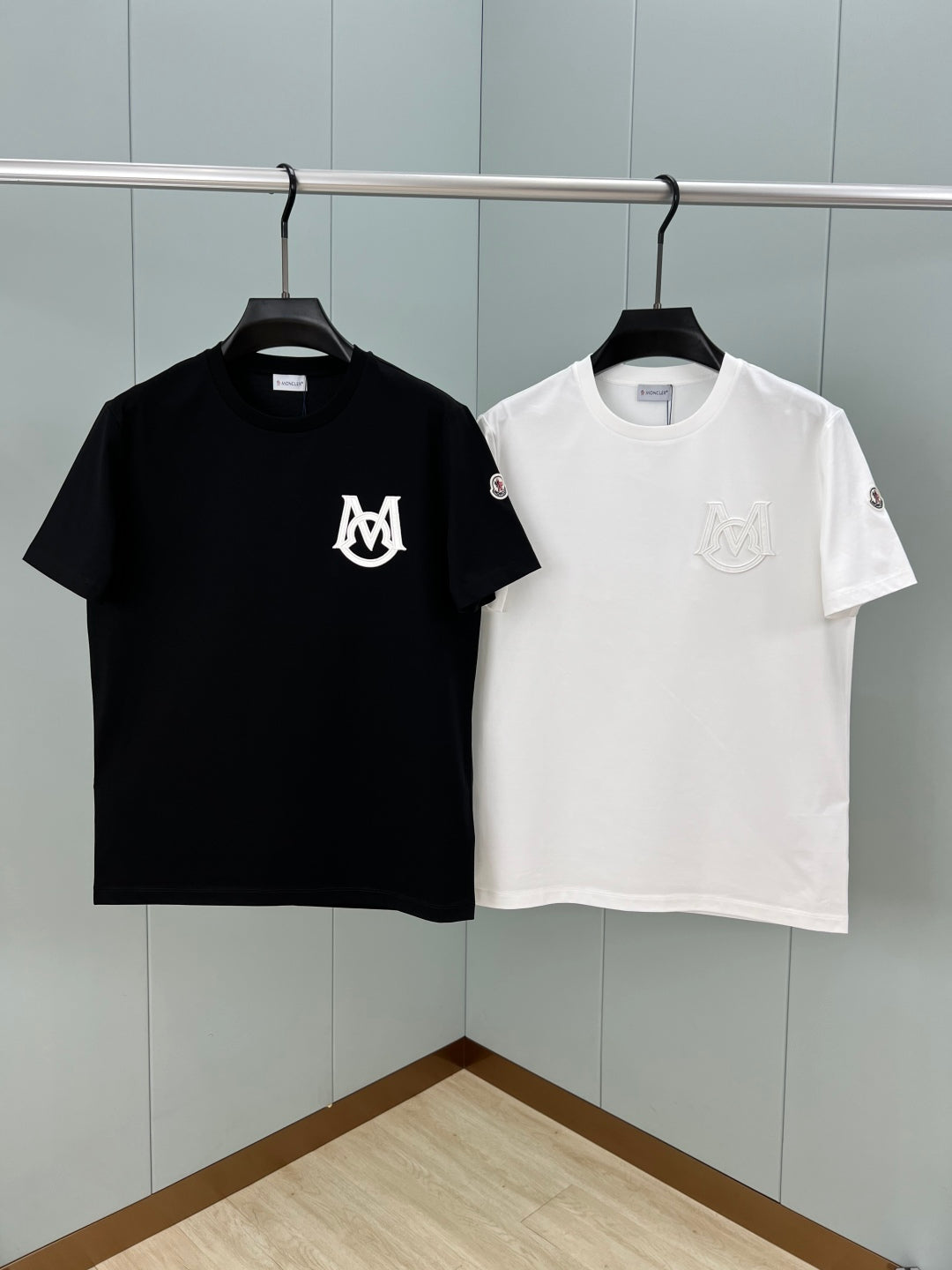 LuxluxHouse Best Quality Clothes T-shirt Moncler