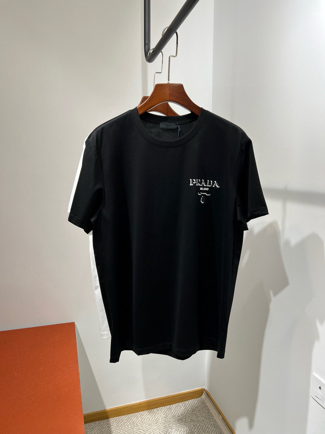 LuxluxHouse Best Quality Clothes T-shirt Prada