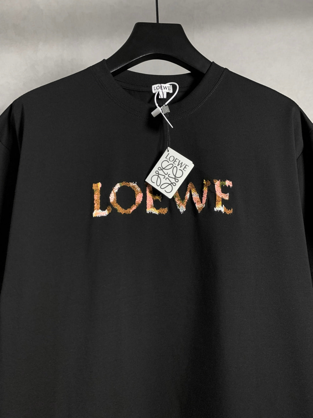LuxluxHouse Best Quality Clothes T-shirt Loewe