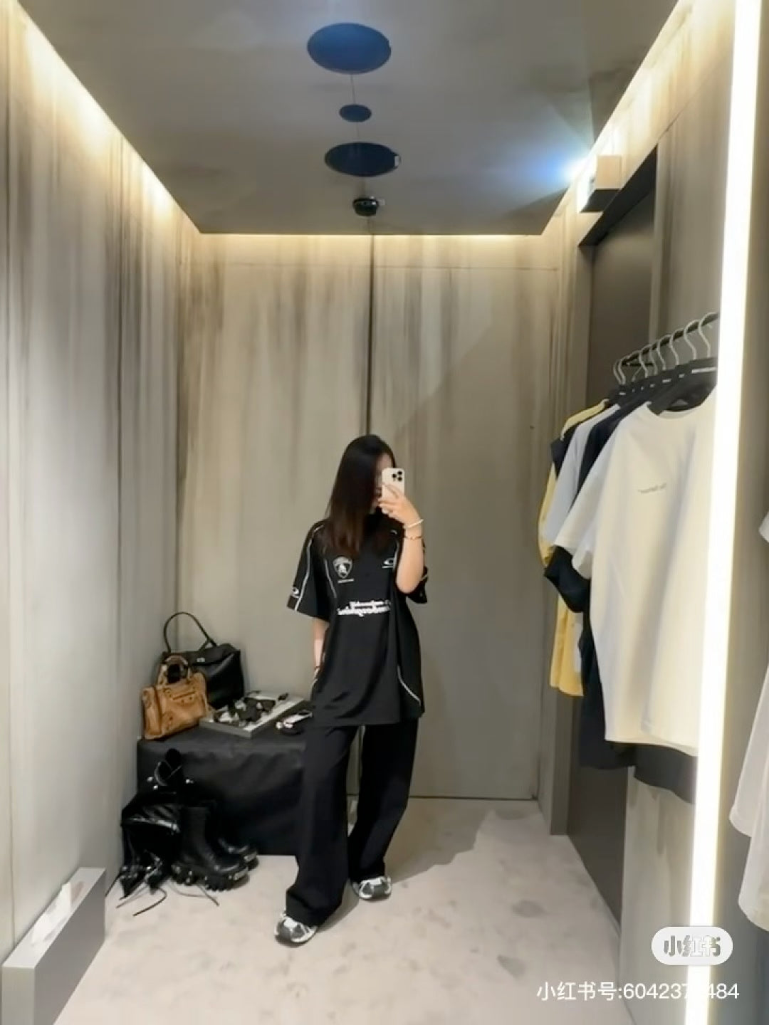 LuxluxHouse Best Quality Clothes Balenciaga T-shirt
