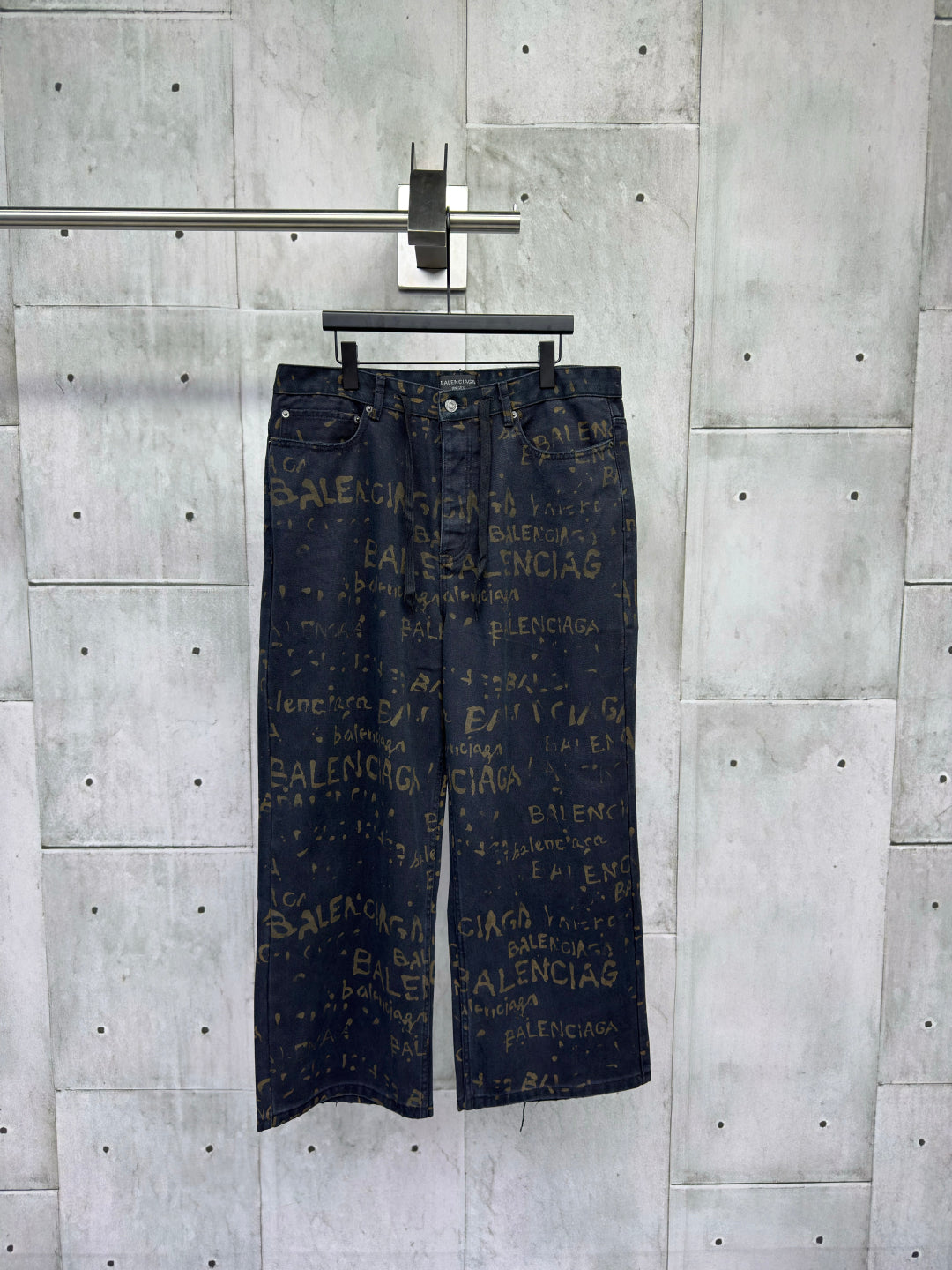 LuxluxHouse Best Quality Clothes Balenciaga Pants