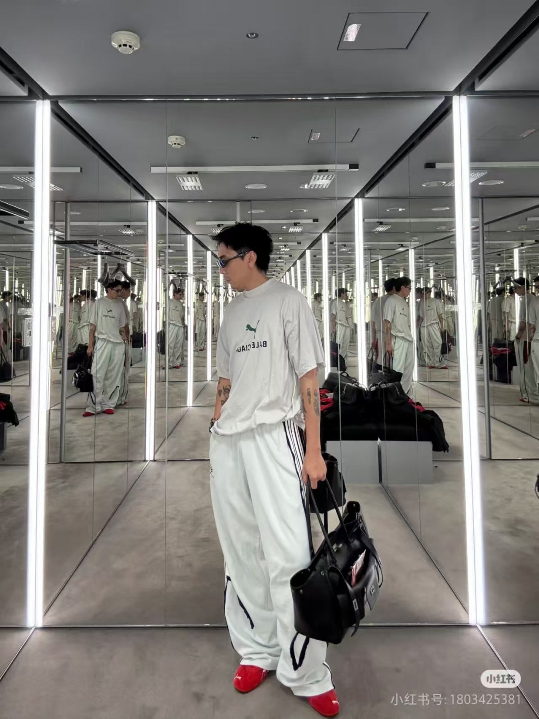 LuxluxHouse Best Quality Clothes Balenciaga T-shirt