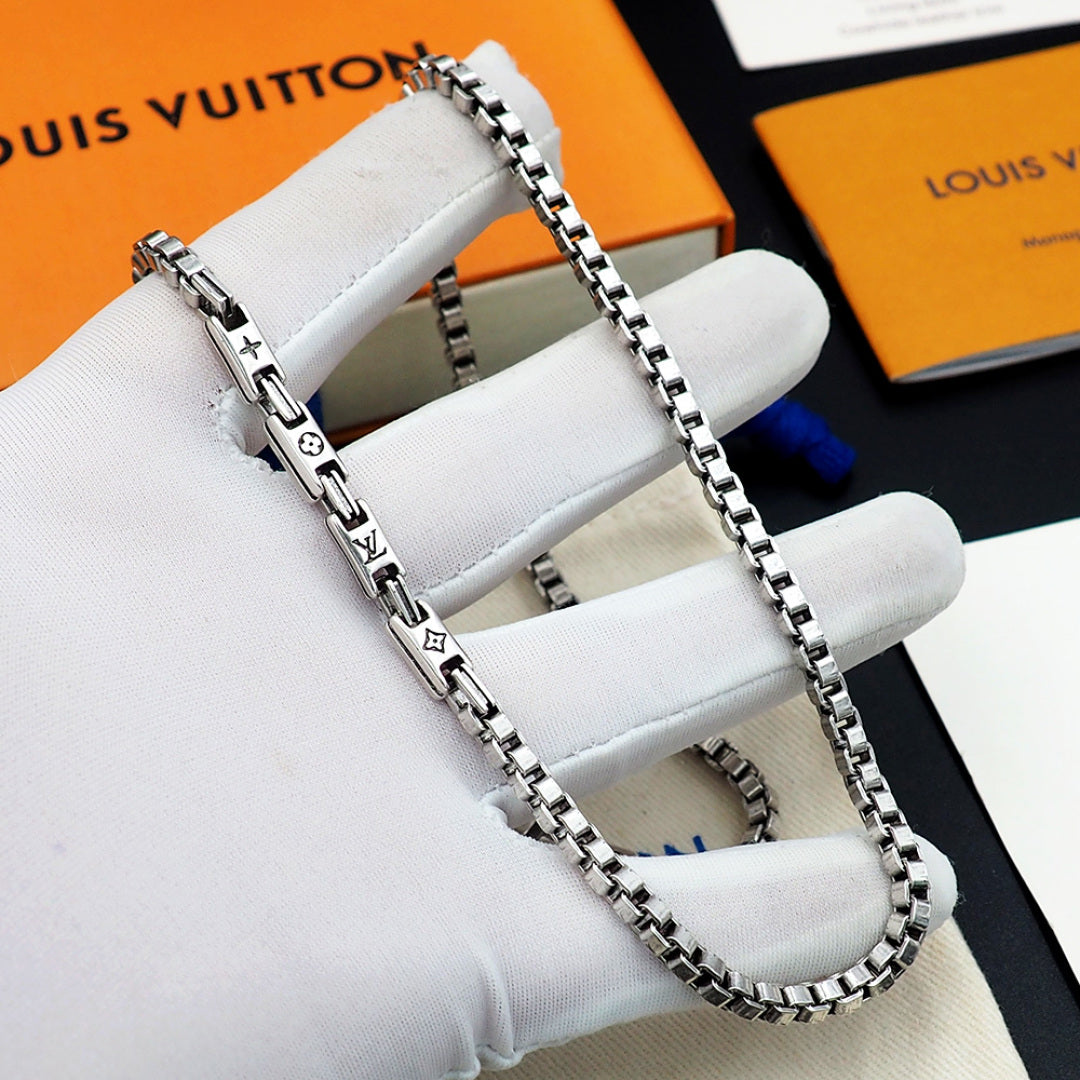 LuxluxHouse Best Quality Accessories Necklace Bracelet Louis Vuitton