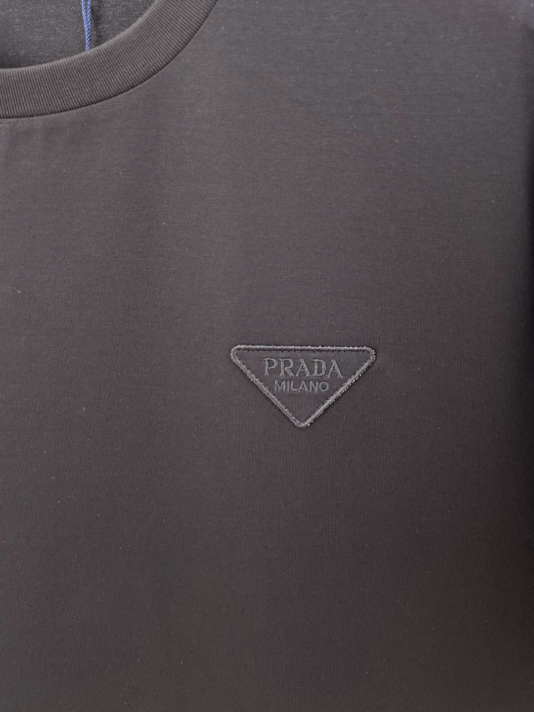 LuxluxHouse Best Quality Clothes T-shirt Prada