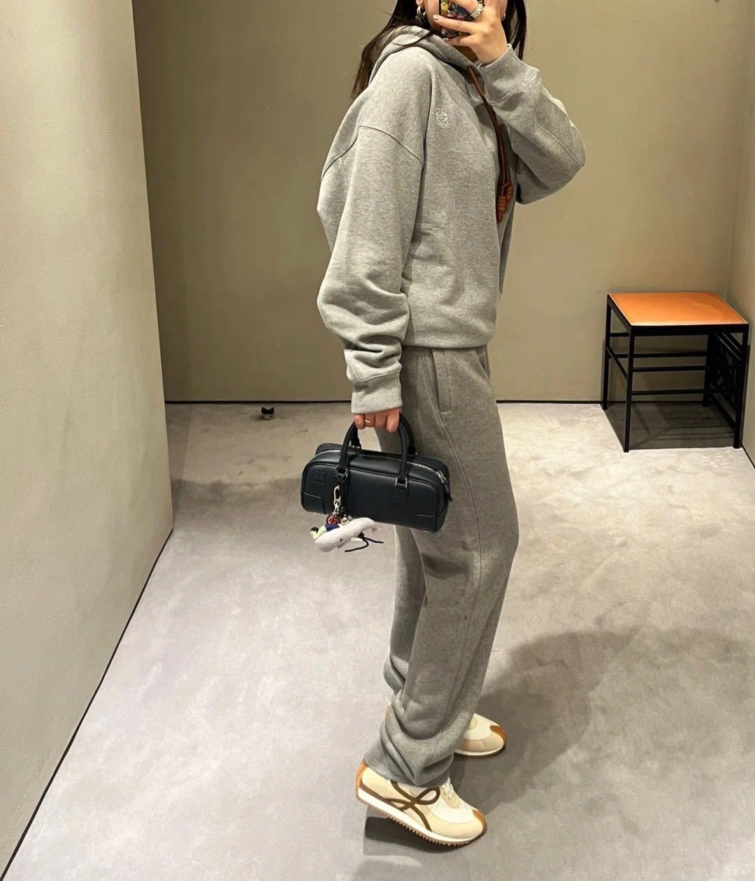 LuxluxHouse Best Quality Clothes Hoodie & Sweater Loewe