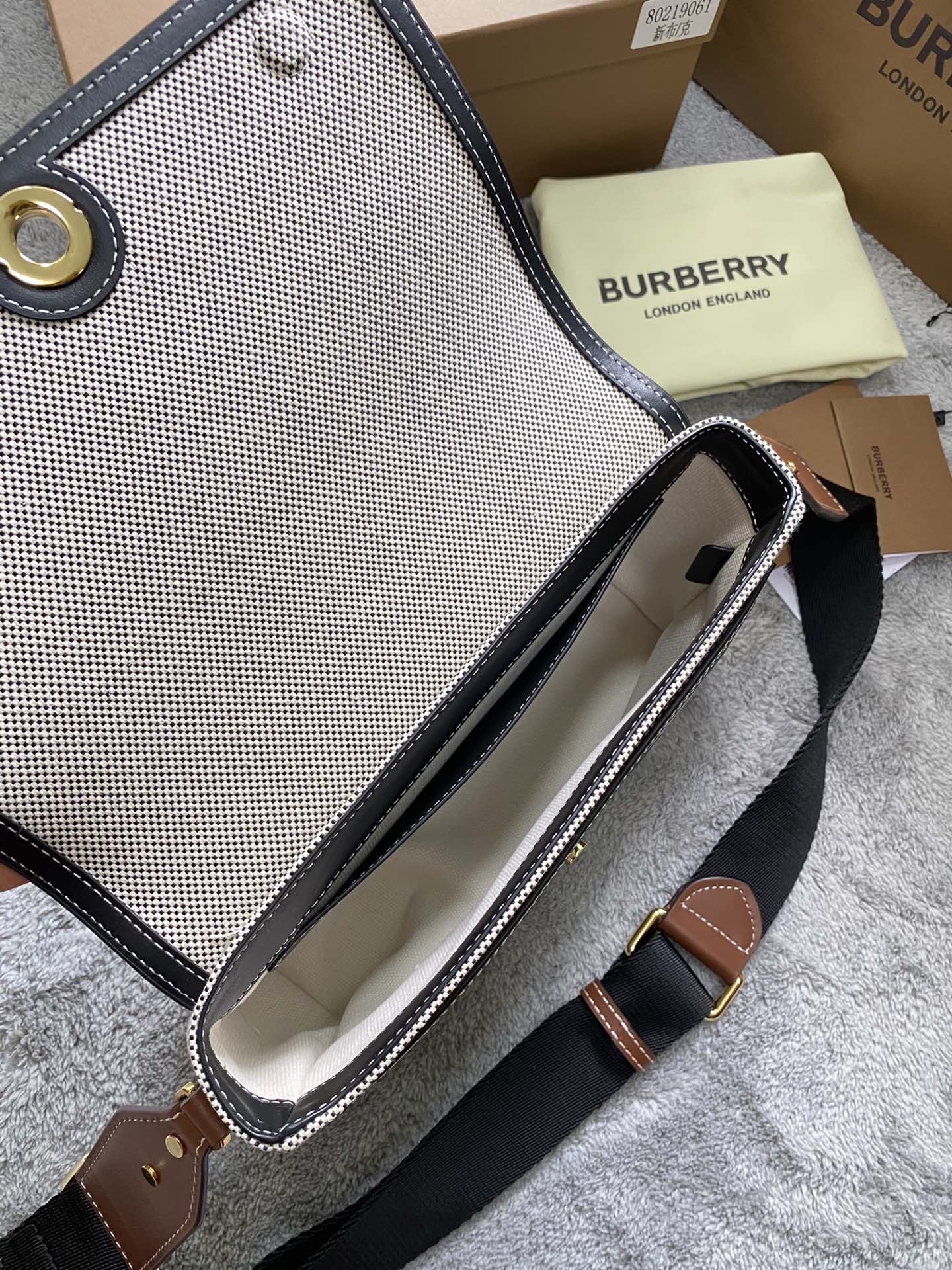 LuxluxHouse Great quality Burberry Bag Top Quality 25*8.5*18CM Free shipping