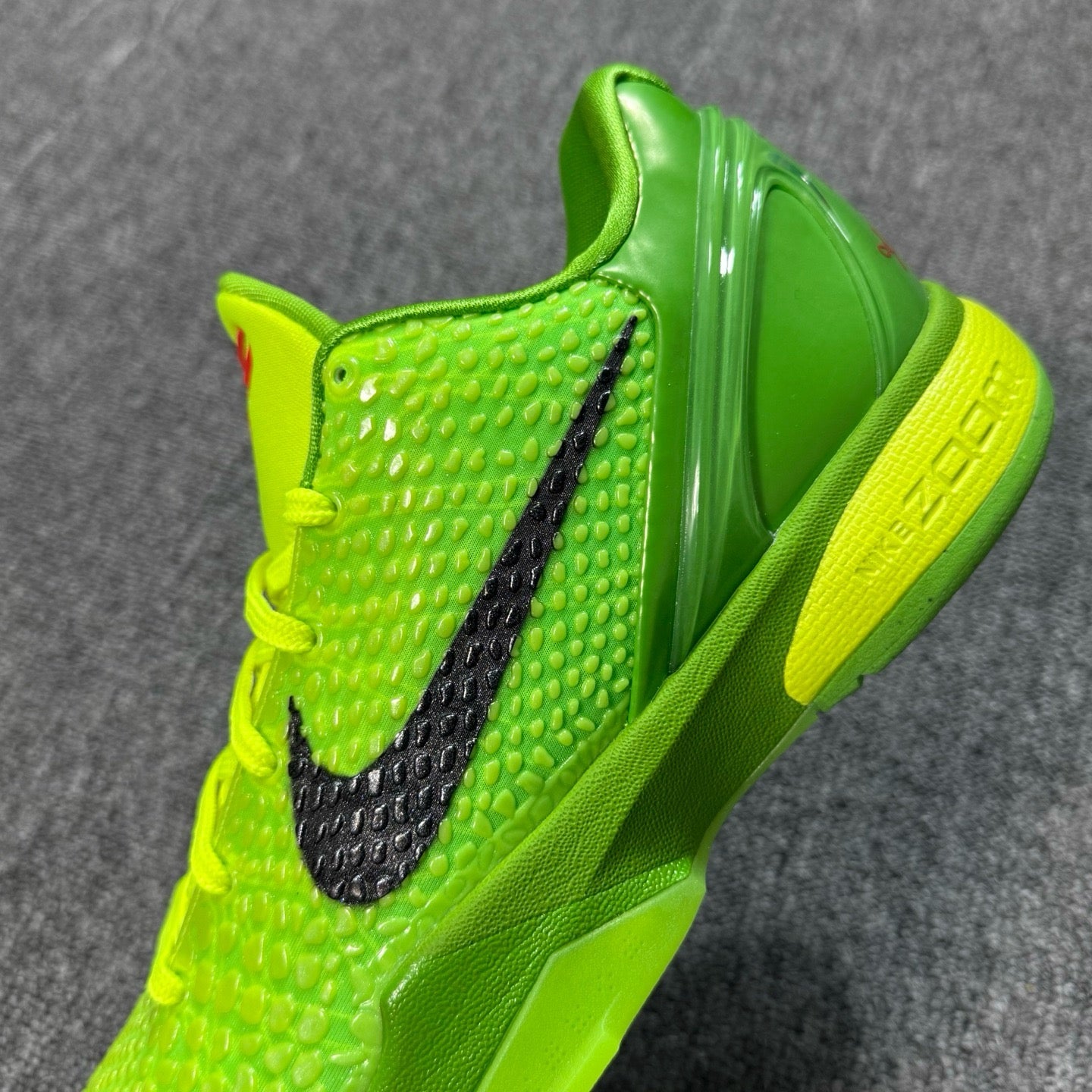 Star Batch-Nike Zoom Kobe 6 Protro “Grinch”