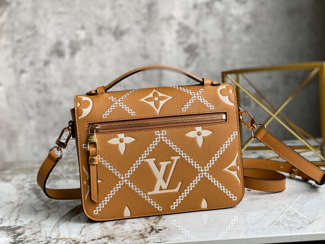 LuxluxHouse Great quality Louis Vuitton Bag Top Quality 25*19*7cm Free shipping