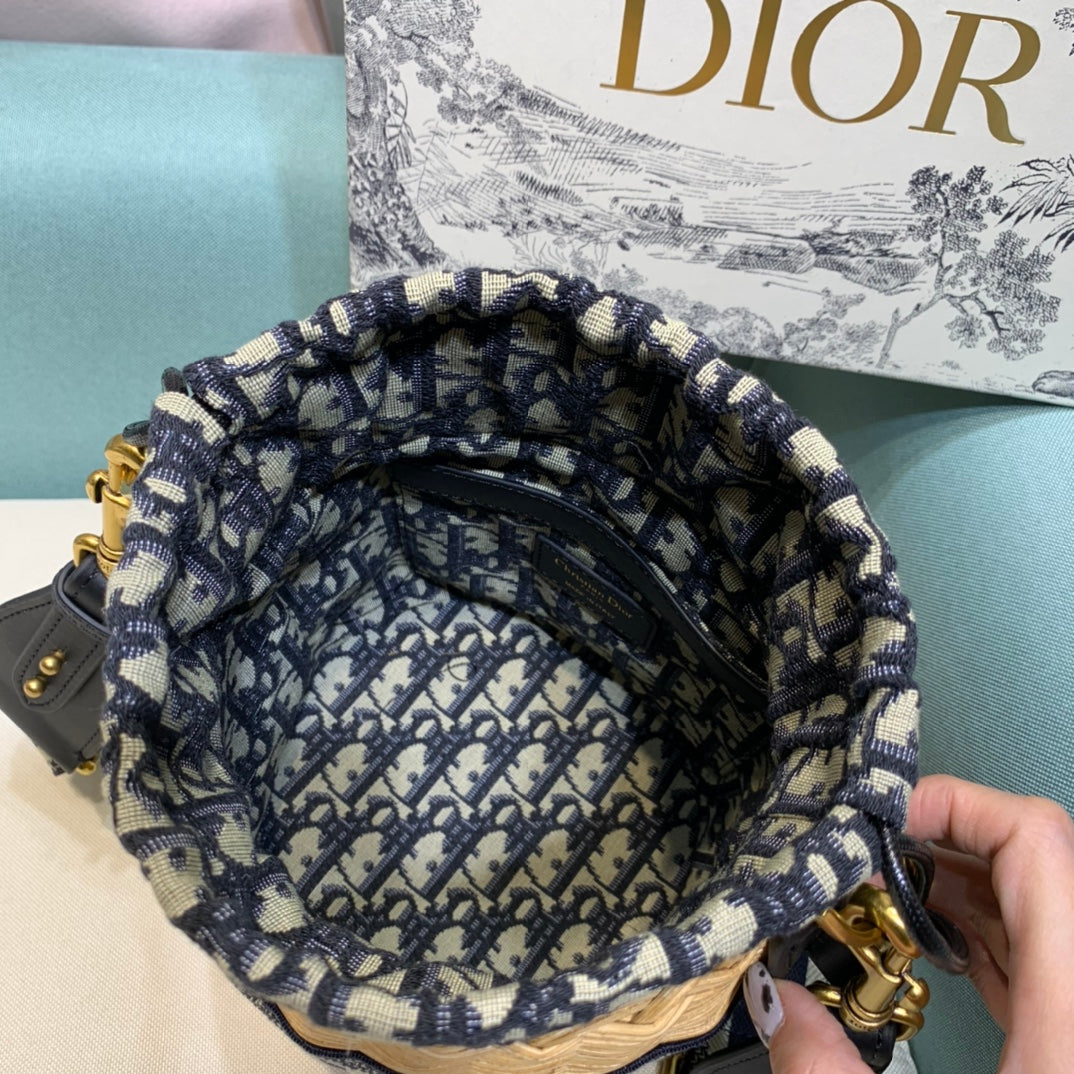 Free shipping LuxluxHouse Dior Top Bag 18*19cm